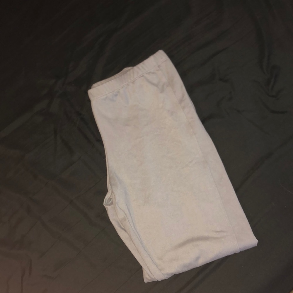 gray leggings